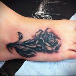 тату роза на ноге девушки 04.02.2020 №071 -rose tattoo for girl- tatufoto.com