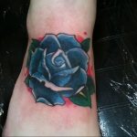 тату синяя роза для девушки 04.02.2020 №077 -rose tattoo for girl- tatufoto.com