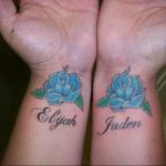 тату синяя роза для девушки 04.02.2020 №088 -rose tattoo for girl- tatufoto.com