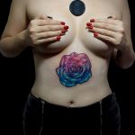 тату синяя роза для девушки 04.02.2020 №098 -rose tattoo for girl- tatufoto.com