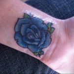 тату синяя роза для девушки 04.02.2020 №113 -rose tattoo for girl- tatufoto.com