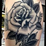 тату черная роза для девушки 04.02.2020 №031 -rose tattoo for girl- tatufoto.com