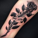 тату черная роза для девушки 04.02.2020 №035 -rose tattoo for girl- tatufoto.com
