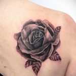 тату черная роза для девушки 04.02.2020 №049 -rose tattoo for girl- tatufoto.com