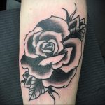 тату черная роза для девушки 04.02.2020 №055 -rose tattoo for girl- tatufoto.com