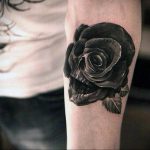 тату черная роза для девушки 04.02.2020 №066 -rose tattoo for girl- tatufoto.com