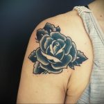 тату черная роза для девушки 04.02.2020 №079 -rose tattoo for girl- tatufoto.com