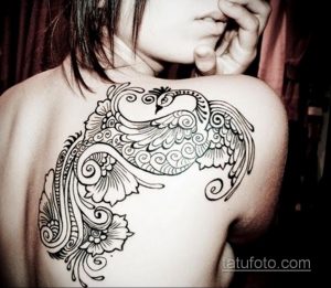 фото мехенди на лопатке 02.02.2020 №005 -mehendi on the shoulder blade- tatufoto.com
