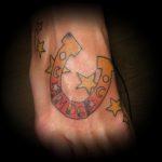 фото пример тату подкова 02.02.2020 №132 -horseshoe tattoo- tatufoto.com