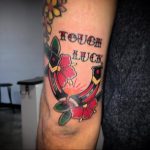 фото пример тату подкова 02.02.2020 №187 -horseshoe tattoo- tatufoto.com