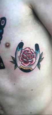 фото пример тату подкова 02.02.2020 №327 -horseshoe tattoo- tatufoto.com