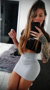 @immafiume - Красивая девушка с татуировками на карантине во время эпидемии COVID-19 для tatufoto.com 15