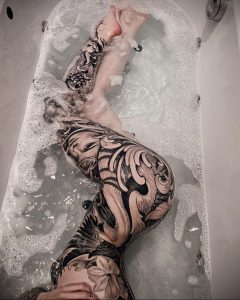 lisa_kroiss или lisa_ducktona – фото сексуальной девушки модели с татуировками для сайта tatufoto.com - фото 7