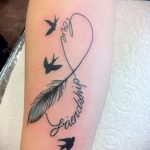 Фото тату про любовь рисунок Бесконечность 03.02.2020 №038 -heart tattoo- tatufoto.com