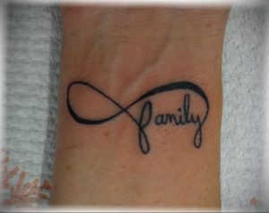Фото тату про любовь рисунок Бесконечность 03.02.2020 №144 -heart tattoo- tatufoto.com