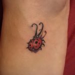 Фото тату про любовь рисунок Божья Коровка 03.02.2020 №037 -ladybug- tatufoto.com