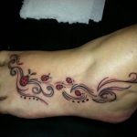 Фото тату про любовь рисунок Божья Коровка 03.02.2020 №231 -ladybug- tatufoto.com