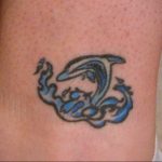 Фото тату про любовь рисунок Дельфин 03.02.2020 №031 -dolphin tattoo- tatufoto.com