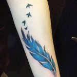 Фото тату про любовь рисунок Перо 03.02.2020 №072 -tattoo feather- tatufoto.com
