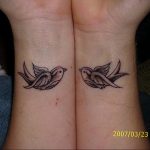 Фото тату про любовь рисунок Птица 03.02.2020 №104 -bird tattoo- tatufoto.com
