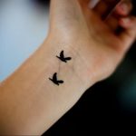 Фото тату про любовь рисунок Птица 03.02.2020 №190 -bird tattoo- tatufoto.com