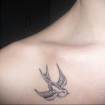 Фото тату про любовь рисунок Птица 03.02.2020 №360 -bird tattoo- tatufoto.com