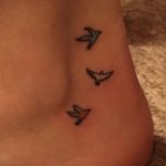 Фото тату про любовь рисунок Птица 03.02.2020 №378 -bird tattoo- tatufoto.com