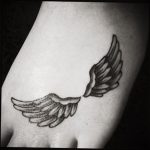 Фото тату про любовь рисунок ангела 03.02.2020 №039 -angel tattoo- tatufoto.com