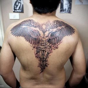 Фото тату с ангелом на спине 12.03.2020 №046 -angel tattoo on the back- tatufoto.com