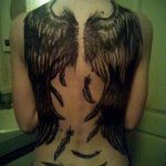 Фото тату с ангелом на спине 12.03.2020 №140 -angel tattoo on the back- tatufoto.com