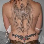 Фото тату с ангелом на спине 12.03.2020 №148 -angel tattoo on the back- tatufoto.com
