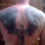 Фото тату с ангелом на спине 12.03.2020 №197 -angel tattoo on the back- tatufoto.com