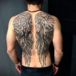 Фото тату с ангелом на спине 12.03.2020 №199 -angel tattoo on the back- tatufoto.com