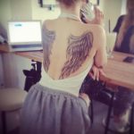 Фото тату с ангелом на спине 12.03.2020 №204 -angel tattoo on the back- tatufoto.com