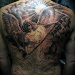 Фото тату с ангелом на спине 12.03.2020 №217 -angel tattoo on the back- tatufoto.com