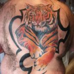 Фото тату с животным на спине 12.03.2020 №094 -animal tattoos- tatufoto.com