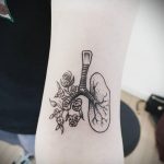 Фото татуировки с легкими человека 23.03.2020 №049 -lung tattoos- tatufoto.com