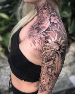 Хозяйка тату салона – TENEILE NAPOLI – инста – @teneile_napoli - Фото готовой тату для сайта tatufoto.com 6