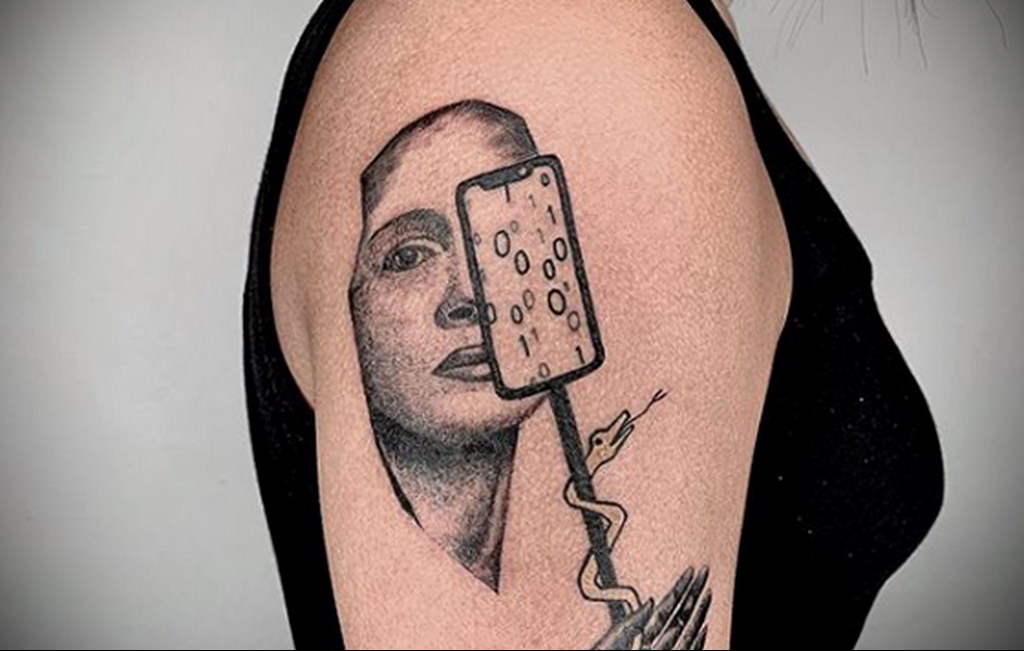 Тату с мобильным телефоном 02.04.2020 №014 -phone tattoo- tatufoto.com