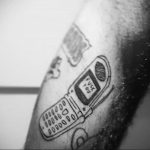Тату с мобильным телефоном 02.04.2020 №030 -phone tattoo- tatufoto.com