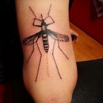 Фото тату комар 25.04.2020 №056 -mosquito tattoo- tatufoto.com