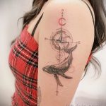 Фото татуировки з планетой Земля 22.04.2020 №008 -planet earth tattoo- tatufoto.com