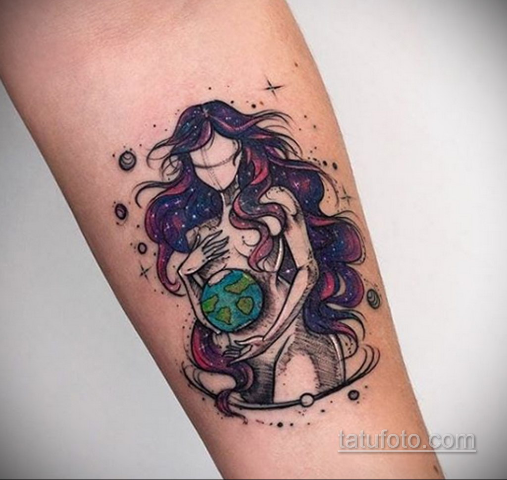 Фото татуировки з планетой Земля 22.04.2020 №011 -planet earth tattoo- tatufoto.com