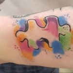 Фото татуировки пазл ко дню аутистов 02.04.2020 №055 -autism puzzle tattoo- tatufoto.com