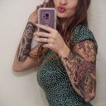 @qn_elizabeth_michelle_xox – медработник с татуировкой – фото для tatufoto.com 11