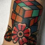 Фото Татуировки с Кубиком Рубика 16.05.2020 №018 -Rubik Cube Tattoo- tatufoto.com