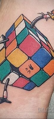 Фото Татуировки с Кубиком Рубика 16.05.2020 №050 -Rubik Cube Tattoo- tatufoto.com