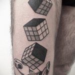 Фото Татуировки с Кубиком Рубика 16.05.2020 №067 -Rubik Cube Tattoo- tatufoto.com