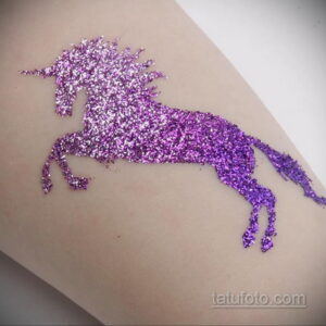 Фото пример глиттер (блеск) татуировки 31.05.2020 №4003 - tattoo- tatufoto.com