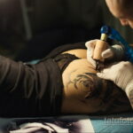 Фото пример нанесение рисунка татуировки 31.05.2020 №3009 - tattoo- tatufoto.com
